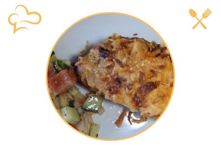 gefuellte-bratwurst-senf-zwiebel-kaese-airfryer Gefüllte Bratwurst mit Senf, Zwiebeln und Käse überbacken in der Heißluftfritteuse